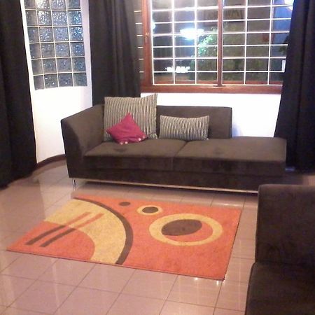 Moringa Guest House Maputo Bagian luar foto